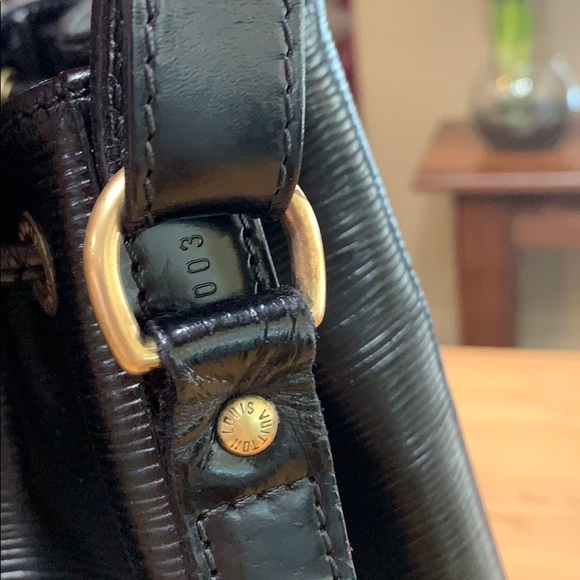 Louis Vuitton Epi Noe GM - Picture 4 of 16